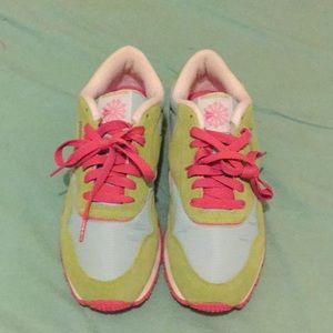 SOLD Reebok Nylons in Size 9